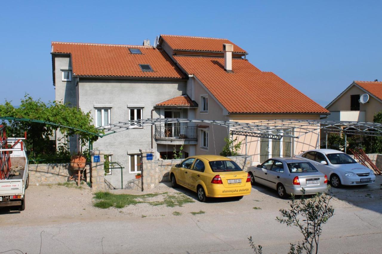 Apartments And Rooms With Parking Space Njivice, Krk - 5458 외부 사진