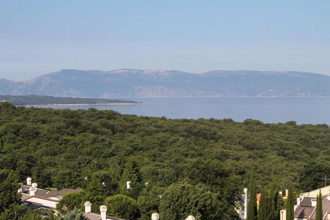Apartments And Rooms With Parking Space Njivice, Krk - 5458 외부 사진