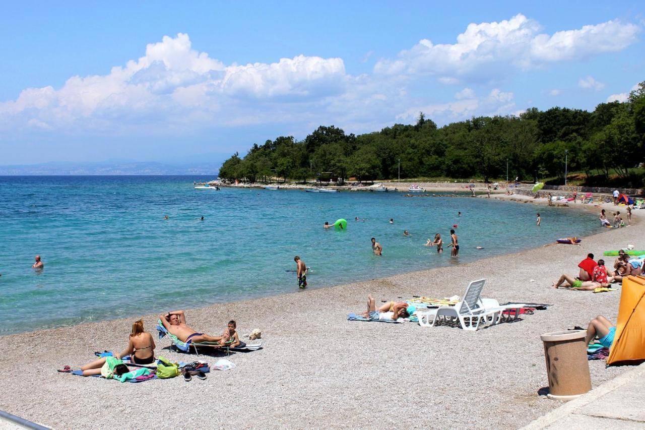 Apartments And Rooms With Parking Space Njivice, Krk - 5458 외부 사진